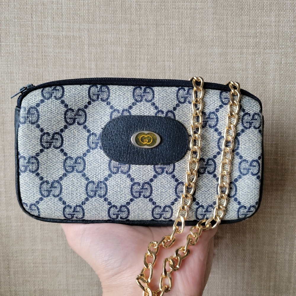 Authentic Gucci vintage GG canvas mini pouch crossbody bag 039.904.8214 (D16) - Picture 3 of 13